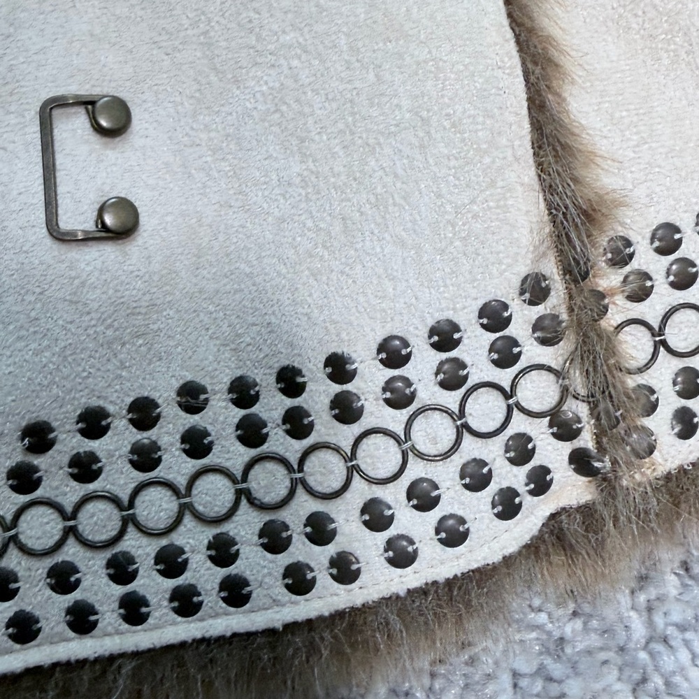 Y2K Guess Faux Fur Vest in Taupe and Brown XS - Picture 10 of 10